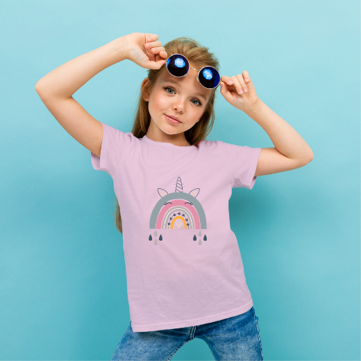 Εικόνα της Παιδικό t-shirt με τύπωμα  "Unicorn"