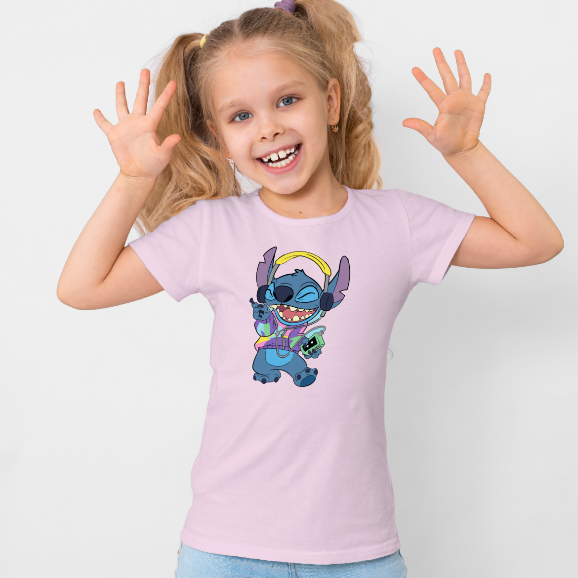 Εικόνα της Παιδικό t-shirt με τύπωμα    "Stitch"