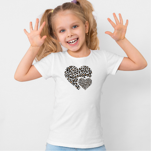 Εικόνα της Παιδικό t-shirt με τύπωμα   "leopard heart" 